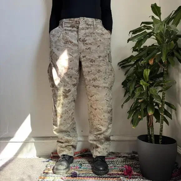 Authentic Camo Cargo utility Pants - unisex Medium Regular - Picture 2 of 7